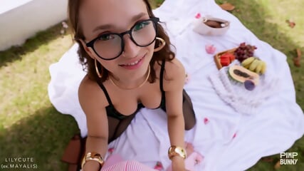 Lesbian Couple Outdoor Blowjob