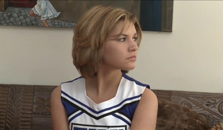 Cougar Leigh Livingston Seduces Kitten Victoria Valentino