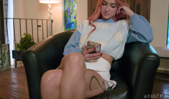 Lesbian Seduction In Closet