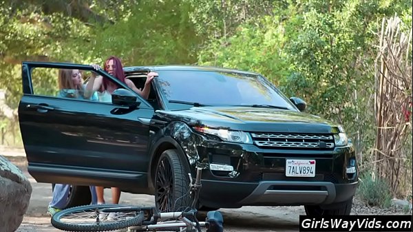 Lesbian Pornstars Accidental Sex Encounter
