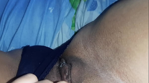 Lesbians Masturbate With Toy Together