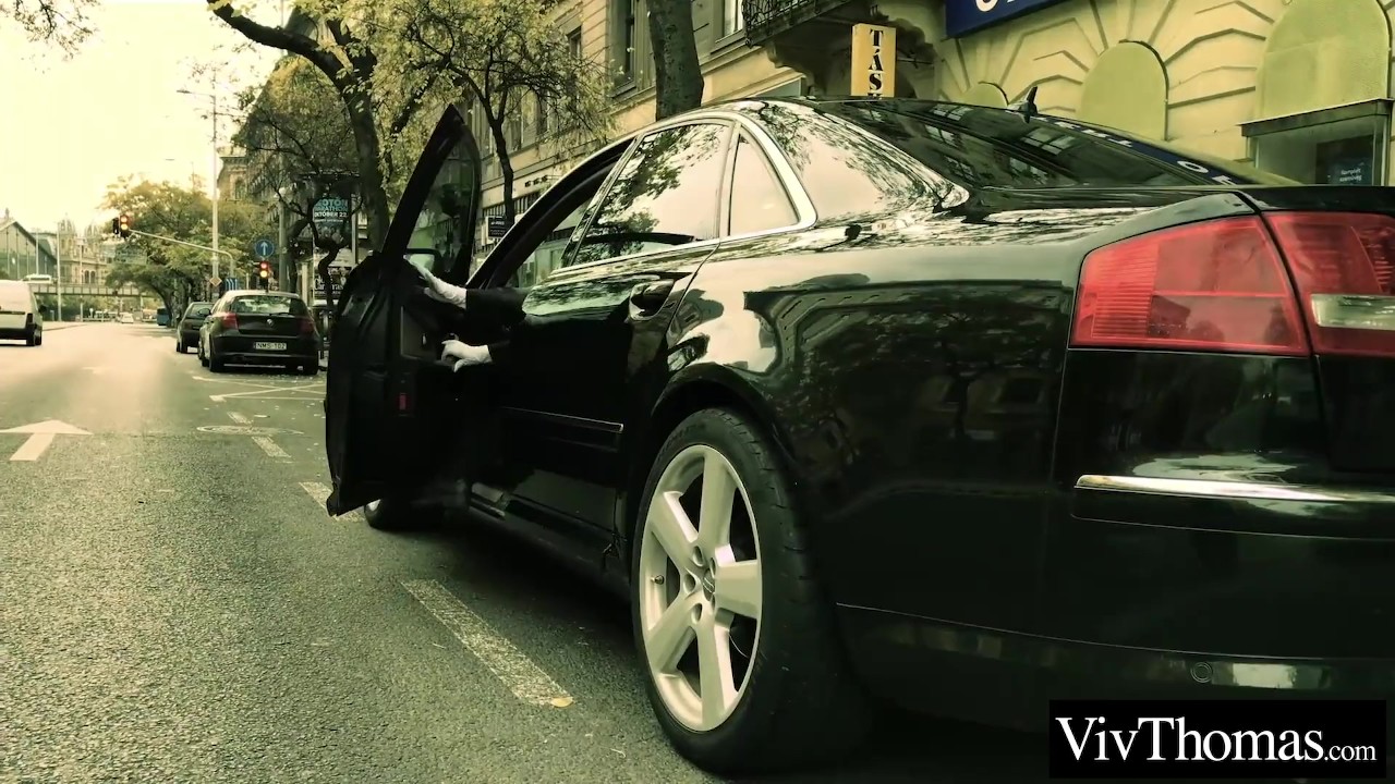 Chauffeur Seduced Into Lesbian Pussy Licking