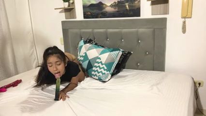 Lesbians Fingering Themselves On Camera